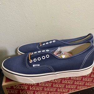 Vans worn canvas navy